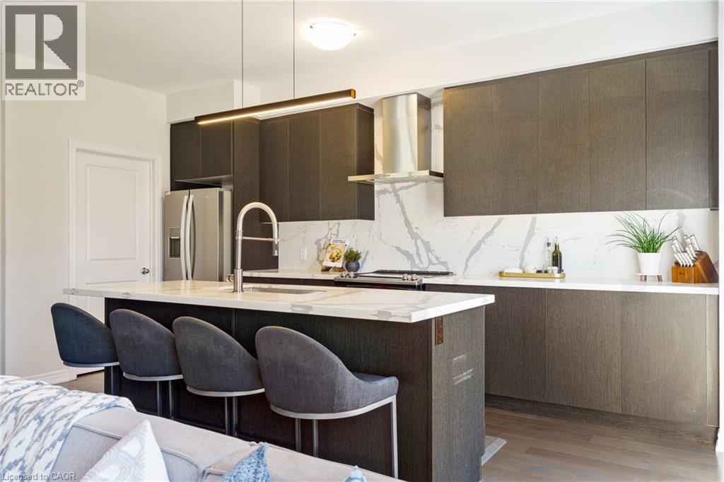 60 Bobolink Street, Hamilton, Ontario  L9A 2P5 - Photo 7 - 40793498