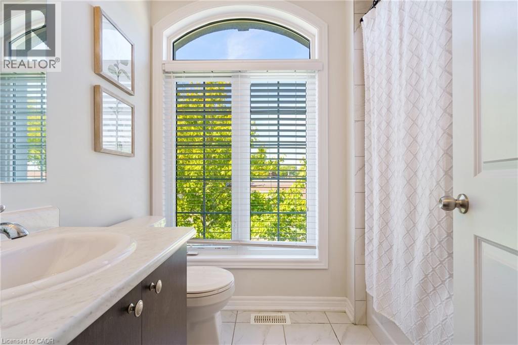 60 Bobolink Street, Hamilton, Ontario  L9A 2P5 - Photo 22 - 40793498