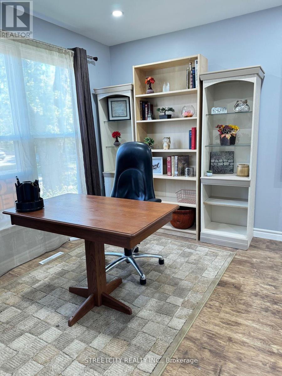 Room - 237 Homestead Crescent, London North, Ontario N6G 2E7 - Photo 13 - X12627084