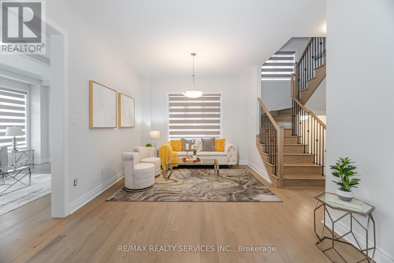 36 Michener Drive, Brampton, Ontario  L6R 4E9 - Photo 8 - W12626960