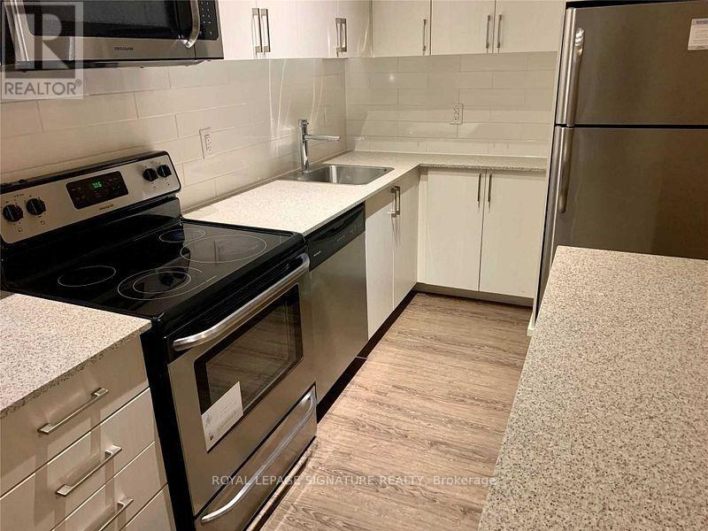 604 - 2550 Eglinton Avenue W, Mississauga, Ontario  L5M 0Y2 - Photo 3 - W12626980