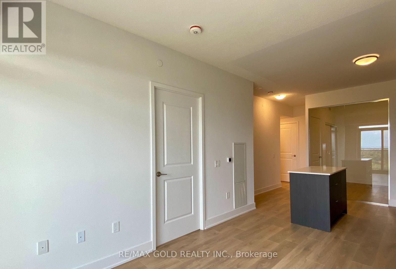 901 - 202 Burnhamthorpe Road E, Mississauga (City Centre), Ontario  L5A 0B2 - Photo 29 - W12627002