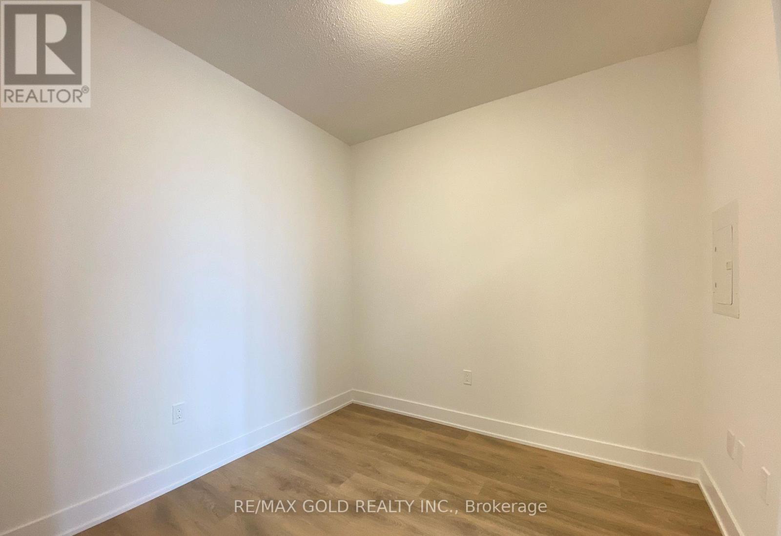 901 - 202 Burnhamthorpe Road E, Mississauga (City Centre), Ontario  L5A 0B2 - Photo 31 - W12627002