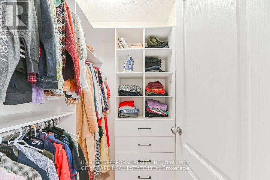 553 Pharo Point, Milton (Wi Willmott), Ontario  L9T 8H6 - Photo 33 - W12627016