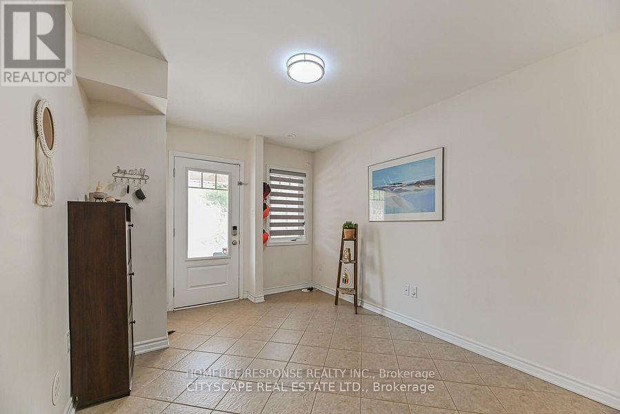 553 Pharo Point, Milton (Wi Willmott), Ontario  L9T 8H6 - Photo 7 - W12627016