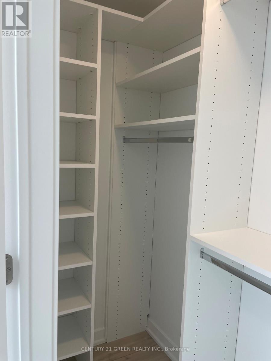 D810 - 720 Whitlock Avenue, Milton, Ontario  L9E 2B5 - Photo 6 - W12627020