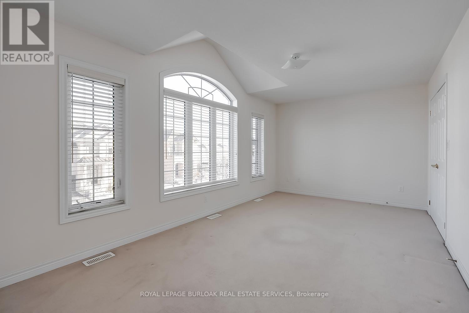 3124 Velebit Park Boulevard, Burlington, Ontario  L7M 0M1 - Photo 28 - W12627040