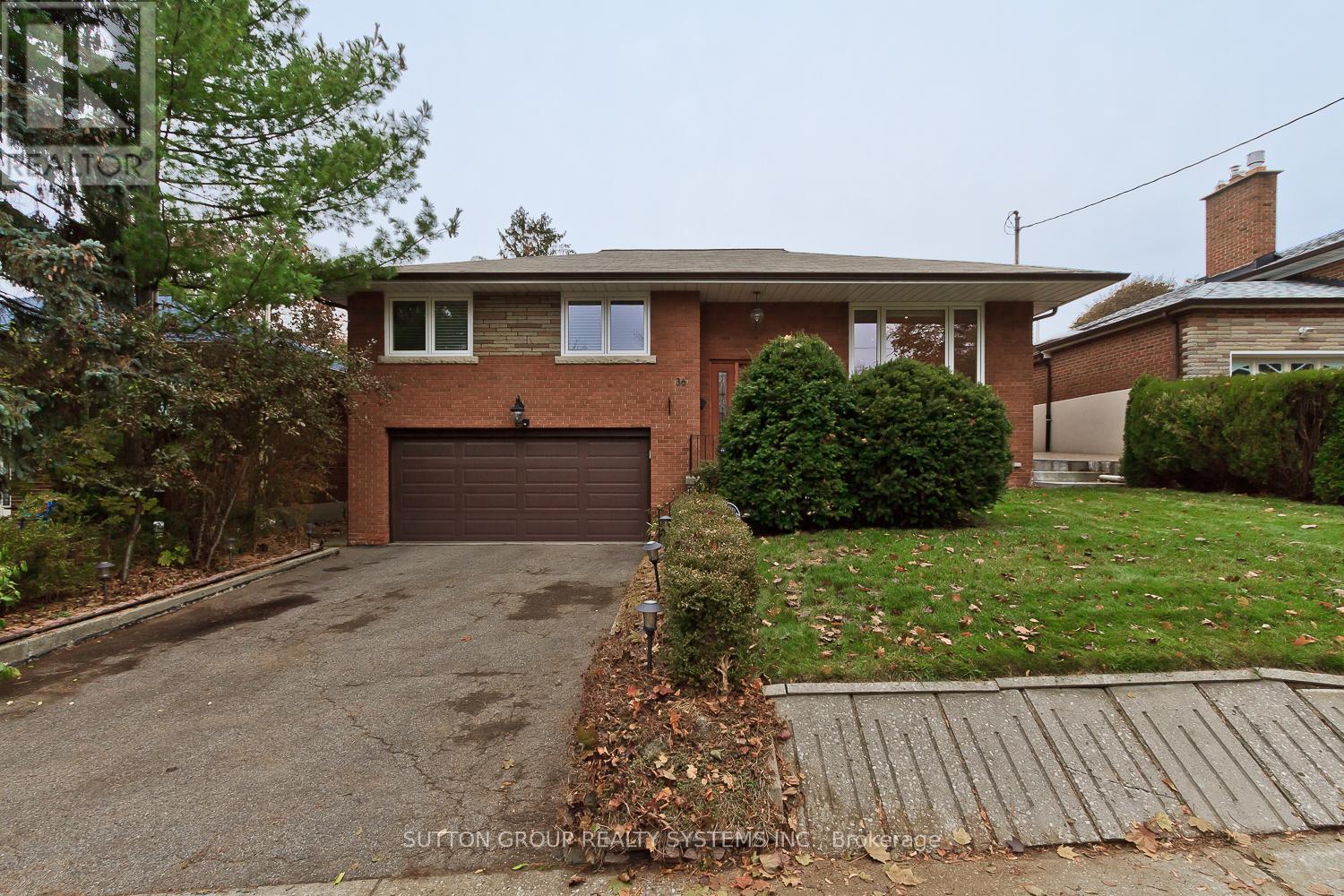 36 DODDINGTON DRIVE, Toronto, Ontario