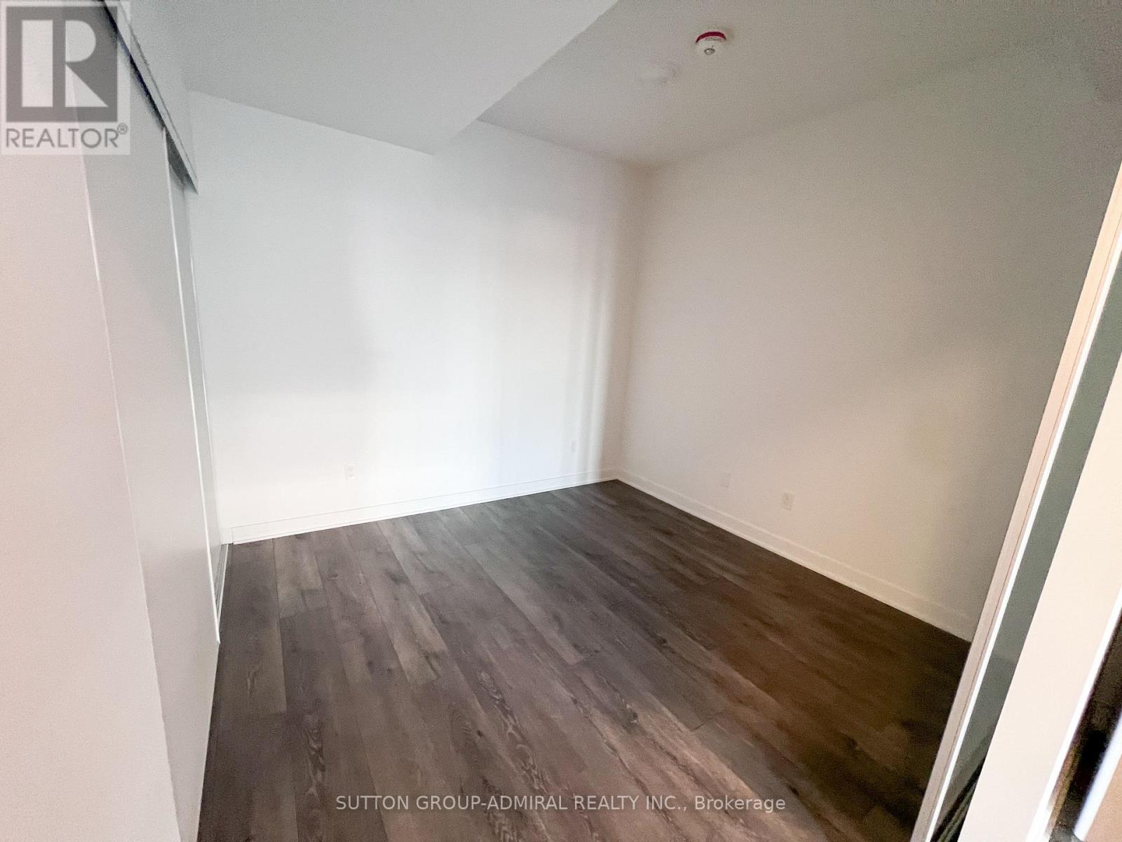 301 - 1007 The Queensway, Toronto (Islington-City Centre West), Ontario  M8Z 6C7 - Photo 6 - W12627046