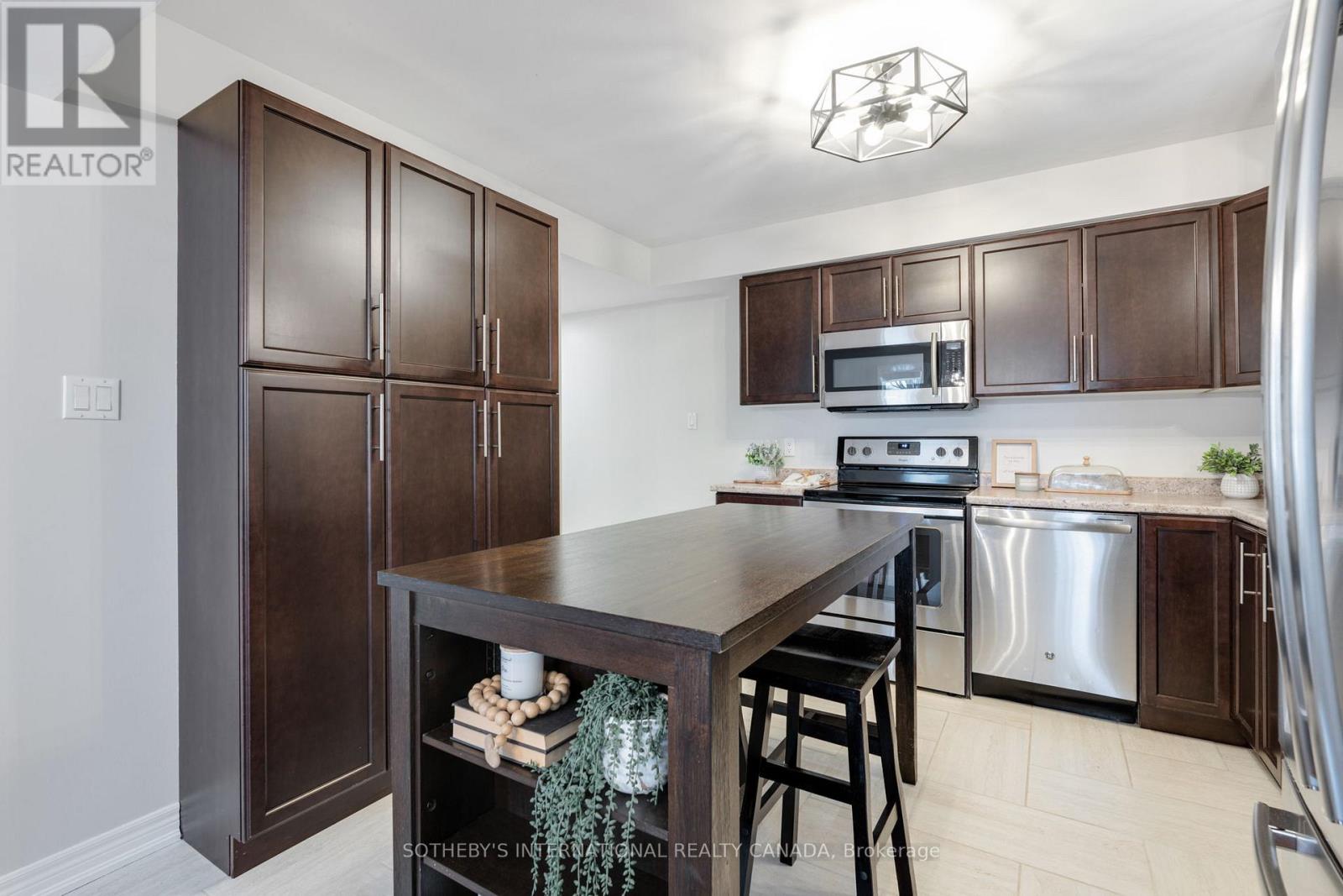 17 South River Road, Georgina, Ontario  L0E 1R0 - Photo 22 - N12616932