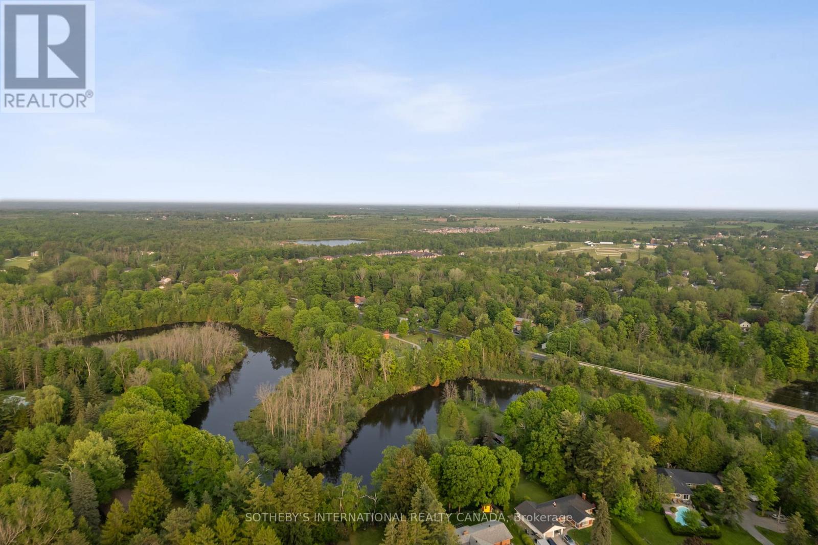 17 South River Road, Georgina, Ontario  L0E 1R0 - Photo 7 - N12616932