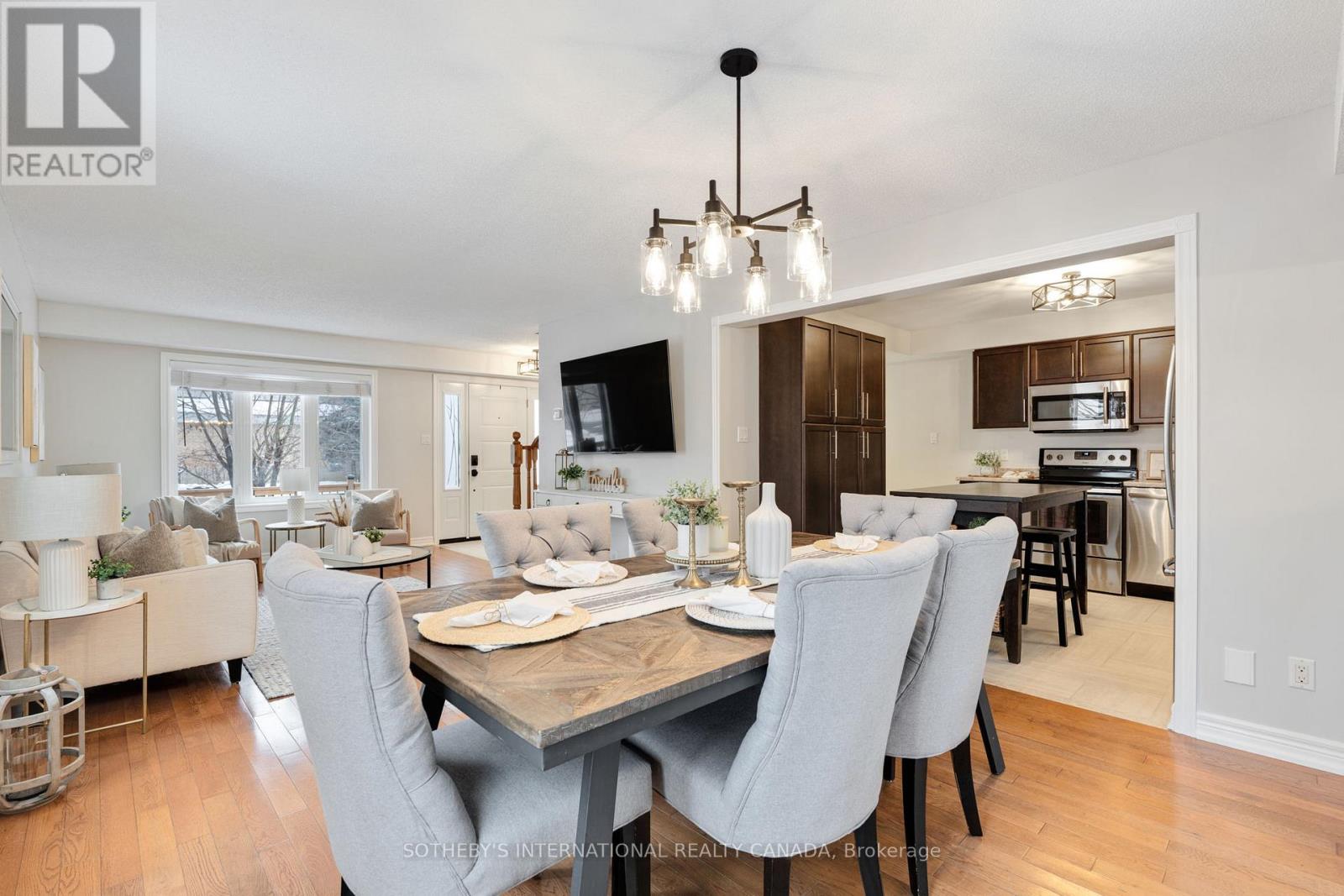 17 South River Road, Georgina, Ontario  L0E 1R0 - Photo 15 - N12616932