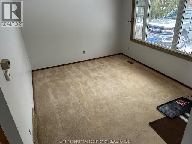 52 Whippoorwill Crescent, Chatham, Ontario N7L 4A3 - Photo 4 - 25031536