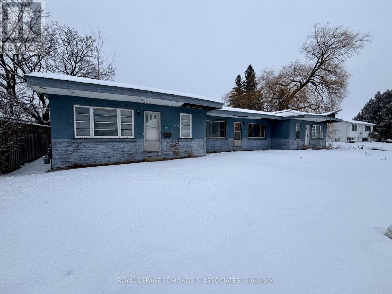 1887 Petawawa Boulevard, Petawawa, Ontario  K8H 7H5 - Photo 2 - X12627110