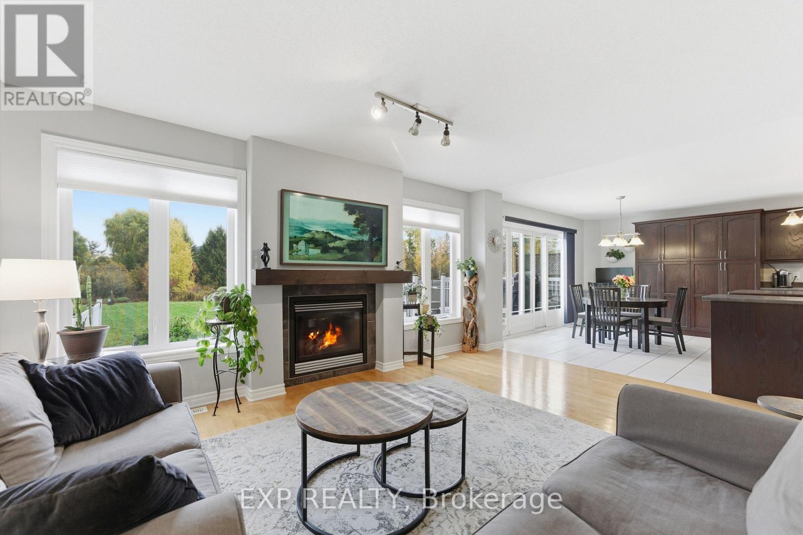 17 Olde Towne Avenue, Russell, Ontario  K4R 0A5 - Photo 16 - X12482856