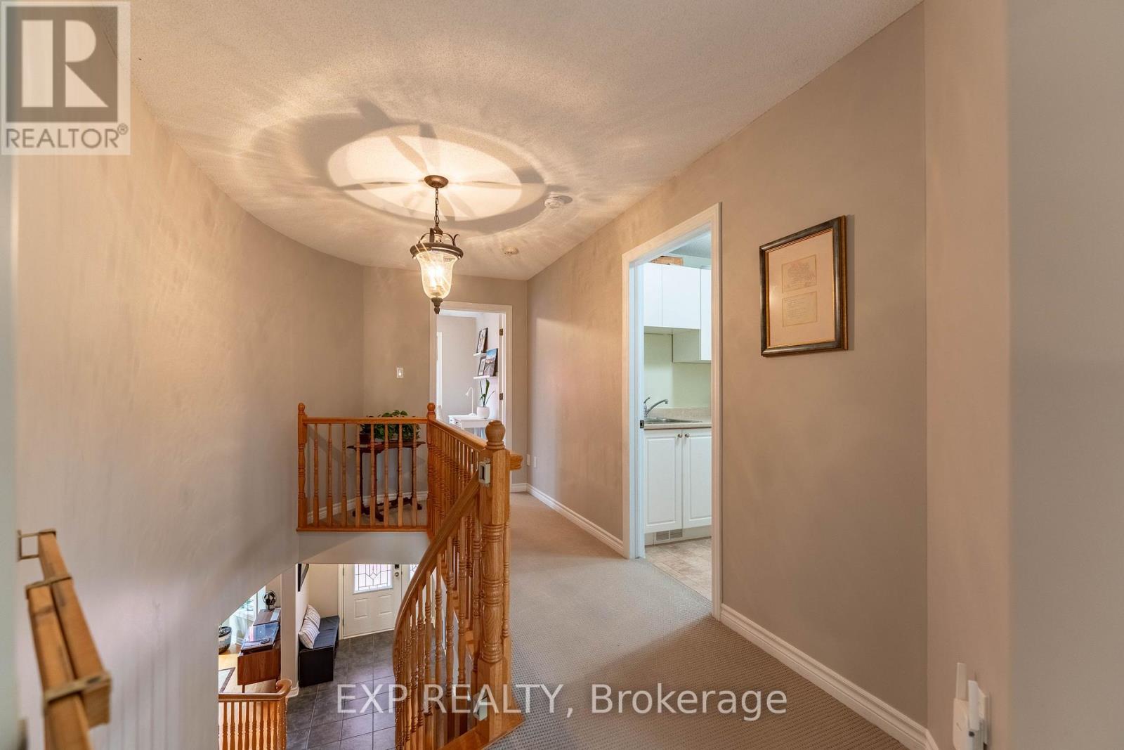 17 Olde Towne Avenue, Russell, Ontario  K4R 0A5 - Photo 23 - X12482856