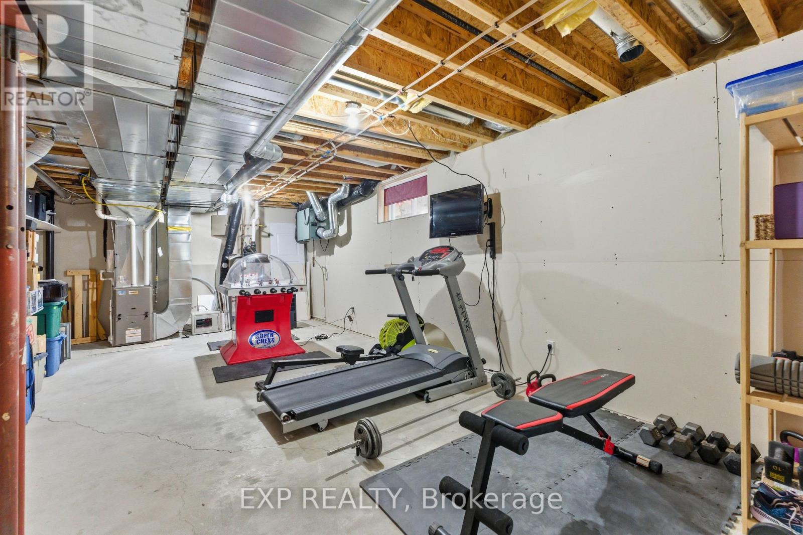 17 Olde Towne Avenue, Russell, Ontario  K4R 0A5 - Photo 41 - X12482856