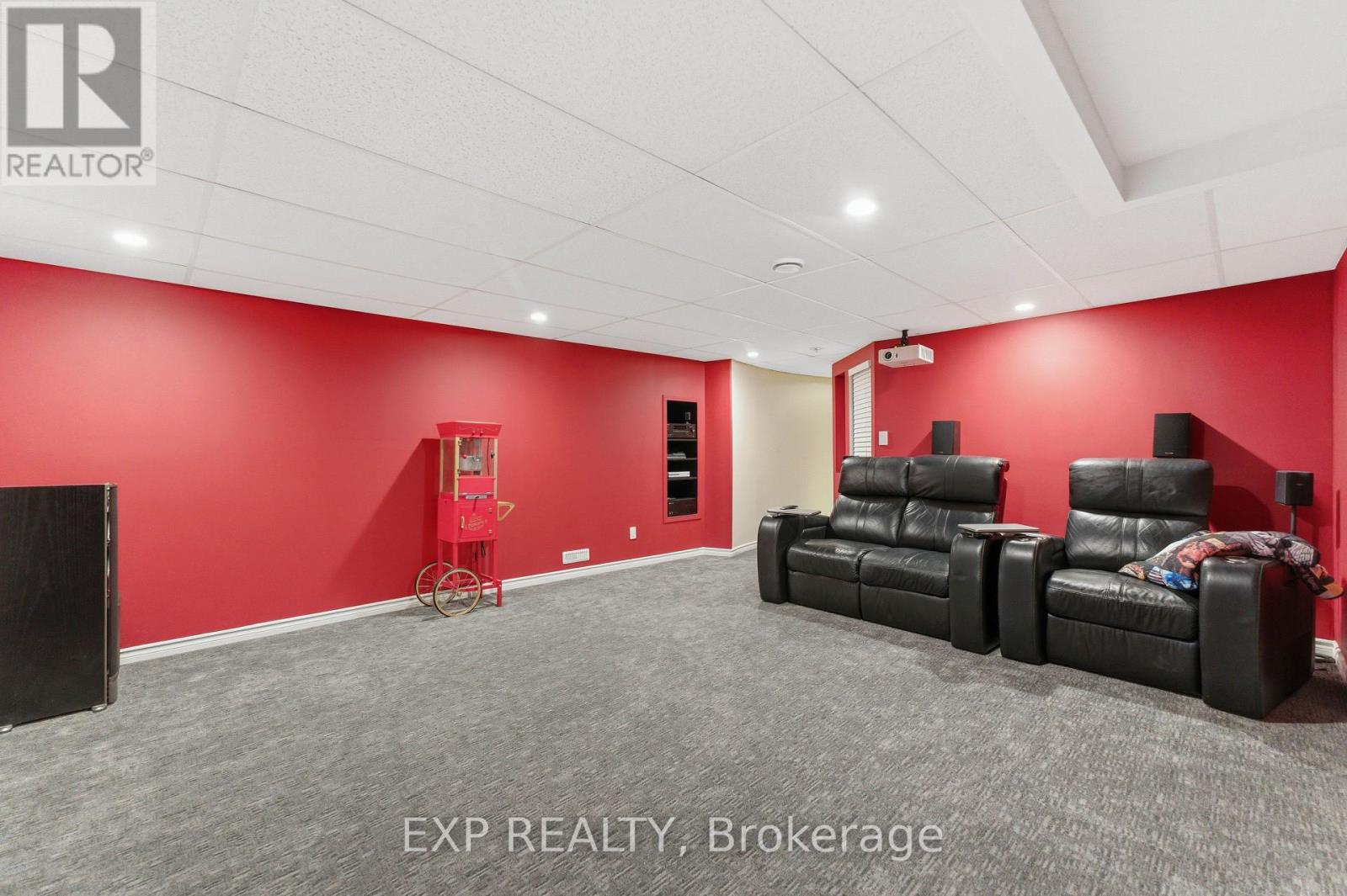 17 Olde Towne Avenue, Russell, Ontario  K4R 0A5 - Photo 43 - X12482856