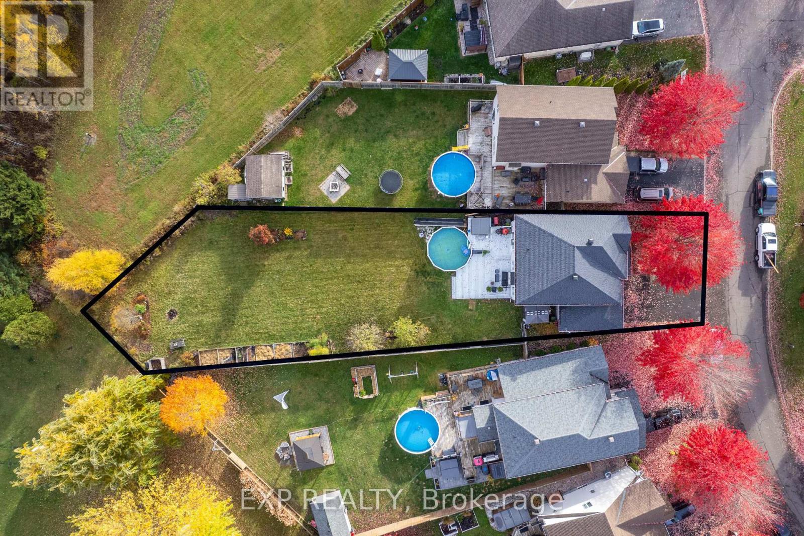 17 Olde Towne Avenue, Russell, Ontario  K4R 0A5 - Photo 49 - X12482856