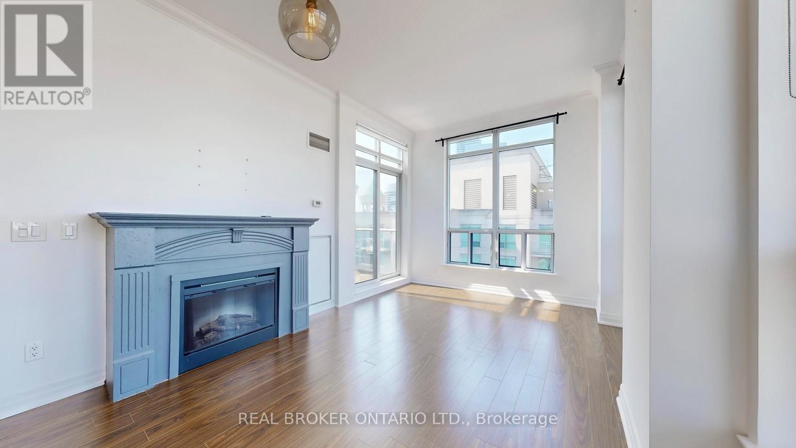 Ph7 - 2087 Lake Shore Boulevard W, Toronto, Ontario  M8V 4G3 - Photo 15 - W12613044