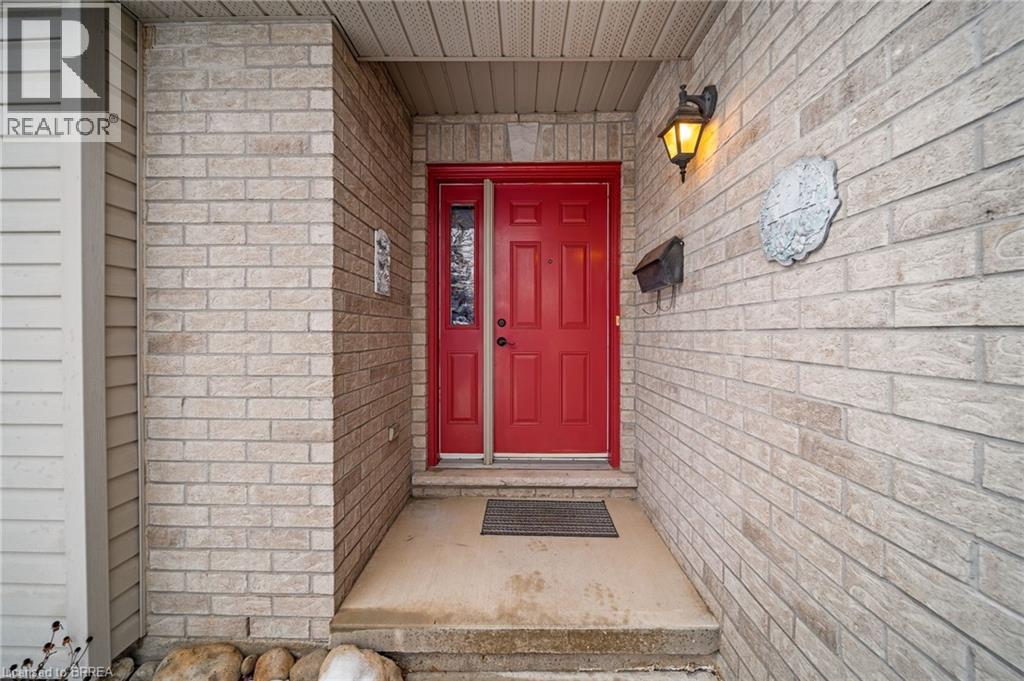26 Jamieson Court, Brantford, Ontario  N3T 6T1 - Photo 3 - 40792806