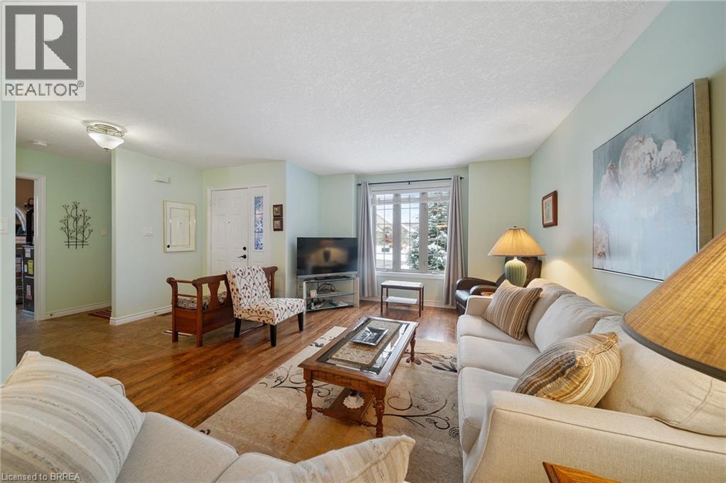 26 Jamieson Court, Brantford, Ontario  N3T 6T1 - Photo 7 - 40792806