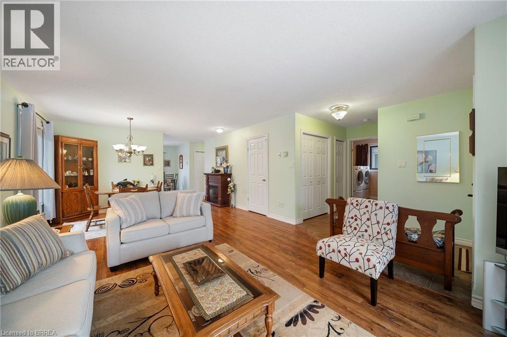 26 Jamieson Court, Brantford, Ontario  N3T 6T1 - Photo 8 - 40792806