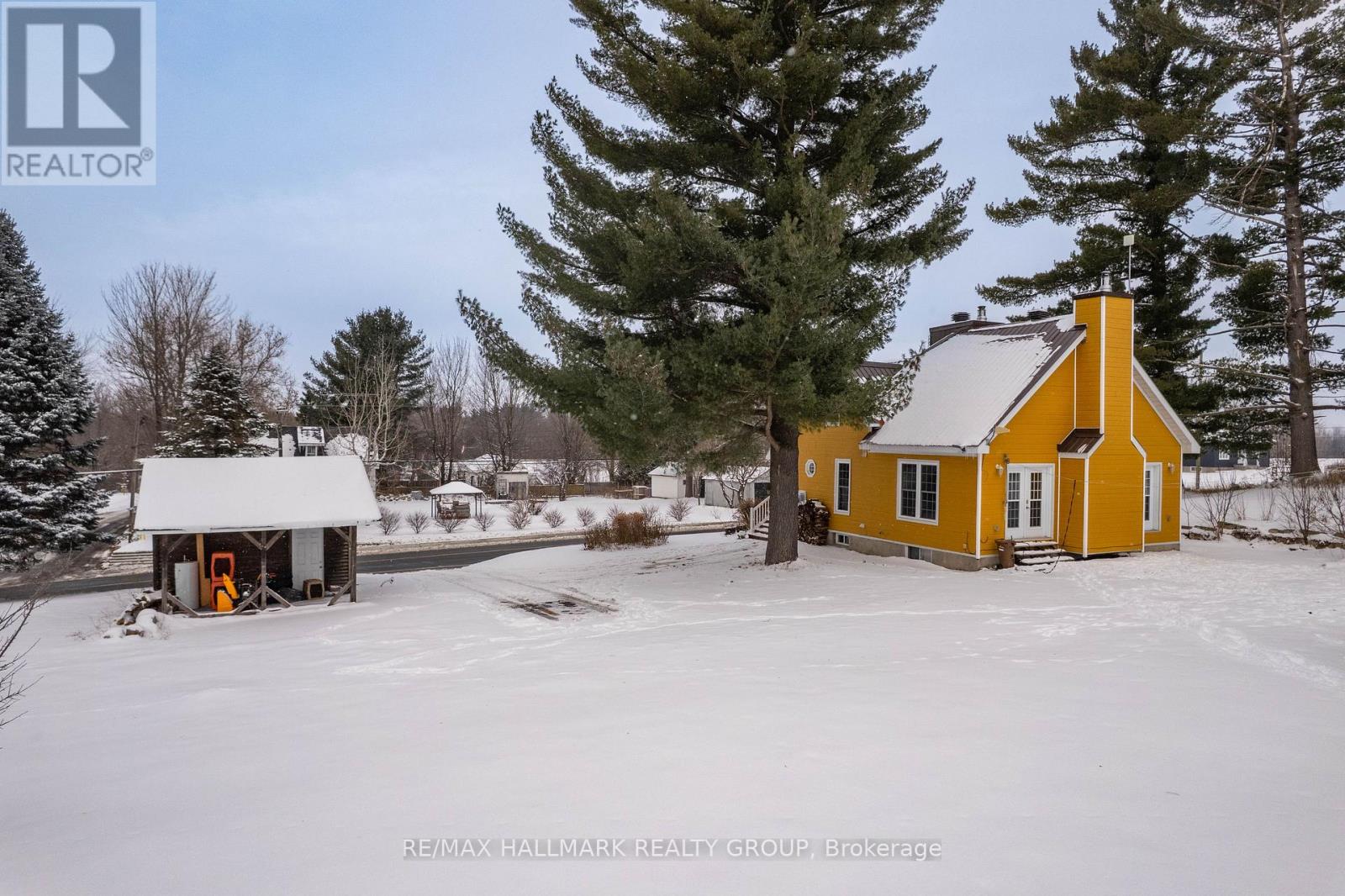 5196 County 10 Road, The Nation, Ontario  K0B 1G0 - Photo 5 - X12627174