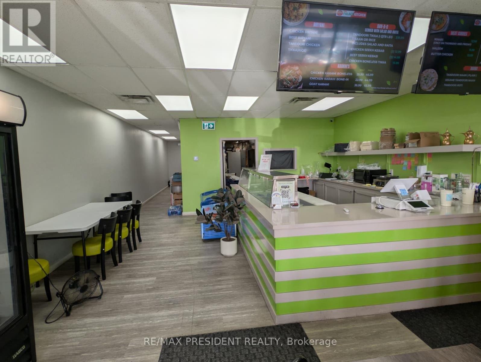 1086 Commissioners Road E, London South, Ontario  N5Z 4W8 - Photo 4 - X12626990