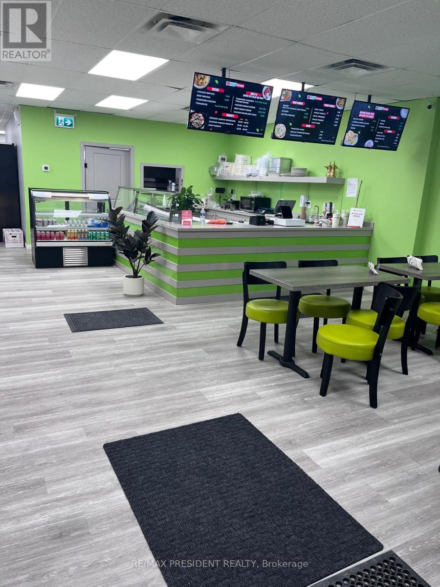 1086 Commissioners Road E, London South, Ontario  N5Z 4W8 - Photo 7 - X12626990