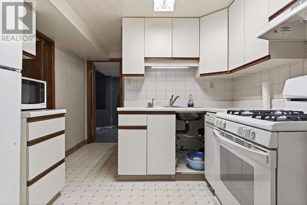 178 Marcella Crescent, Hamilton, Ontario  L8K 6G3 - Photo 38 - X12627004