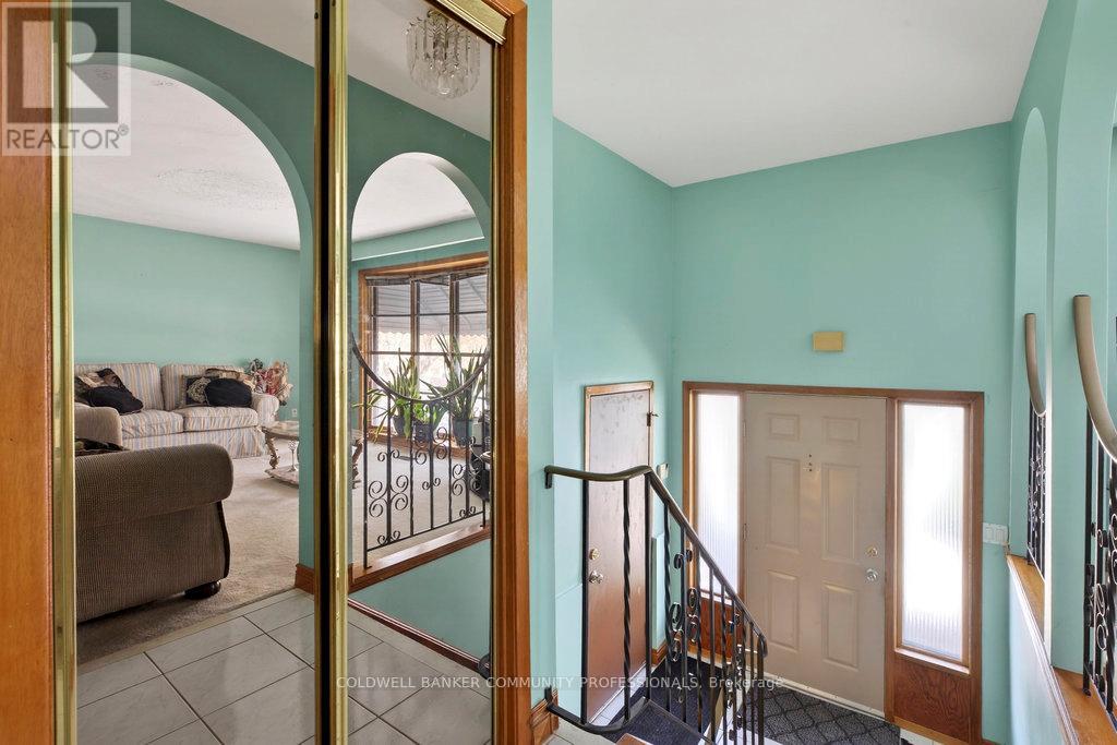 178 Marcella Crescent, Hamilton, Ontario  L8K 6G3 - Photo 8 - X12627004