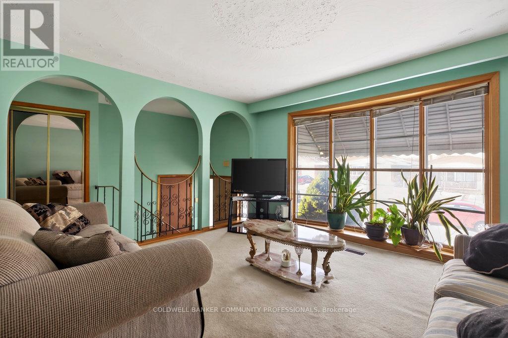 178 Marcella Crescent, Hamilton, Ontario  L8K 6G3 - Photo 9 - X12627004