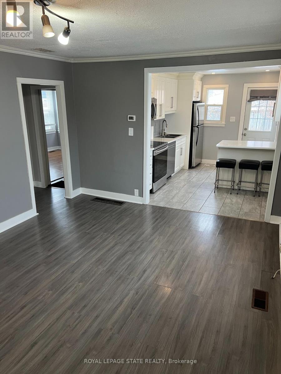 415 Welland Avenue, St. Catharines (Facer), Ontario  L2M 5V1 - Photo 6 - X12627034