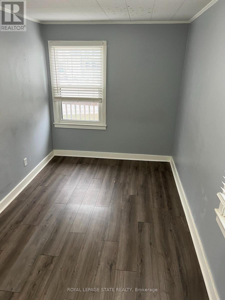 415 Welland Avenue, St. Catharines (Facer), Ontario  L2M 5V1 - Photo 8 - X12627034