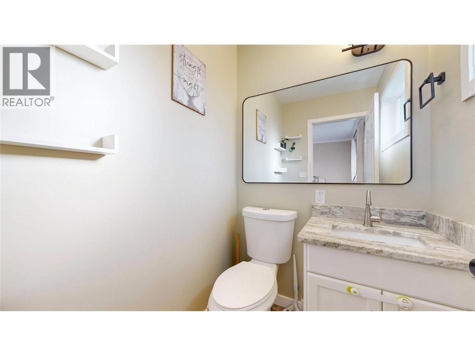 203 8th Street S, Cranbrook, British Columbia V1C 1N9 - Photo 14 - 10365908