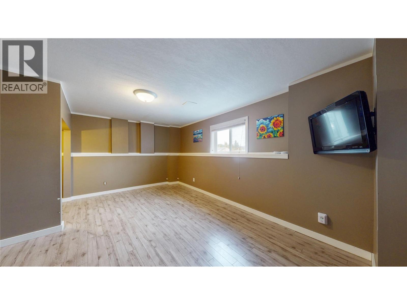 203 8th Street S, Cranbrook, British Columbia V1C 1N9 - Photo 21 - 10365908