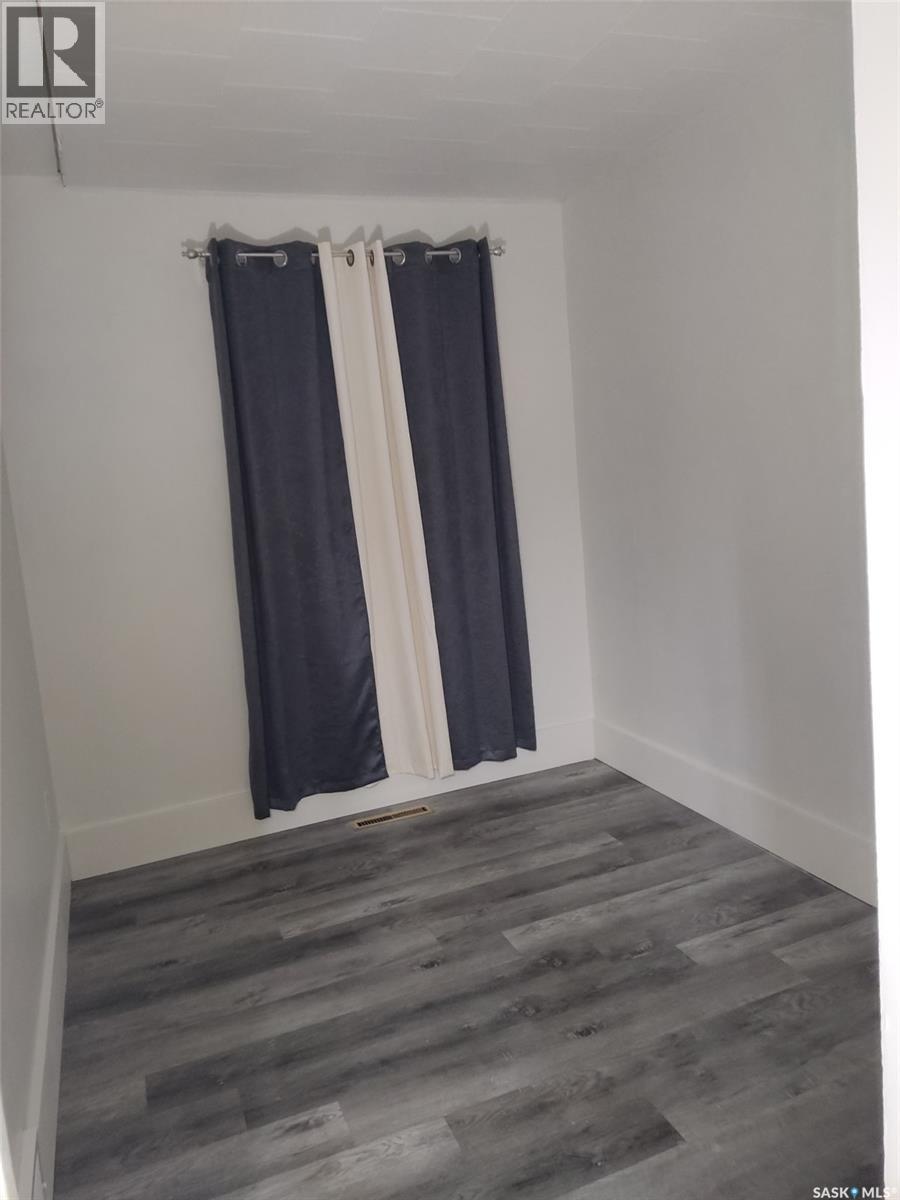 436 Iroquois Street W, Moose Jaw, Saskatchewan  S6H 5B3 - Photo 6 - SK019155