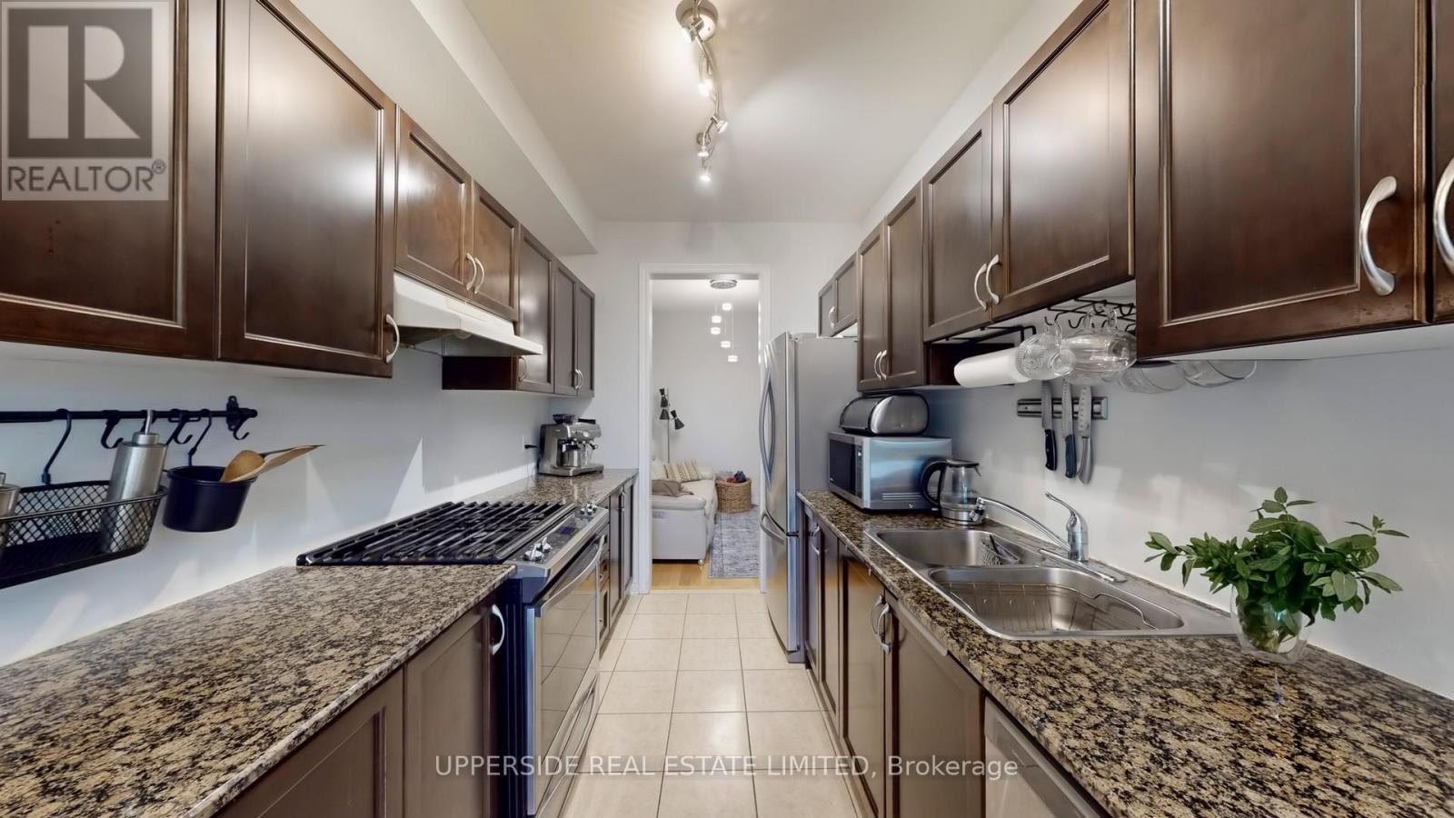 125 Walter Sinclair Court, Richmond Hill, Ontario  L4E 0X4 - Photo 15 - N12475872