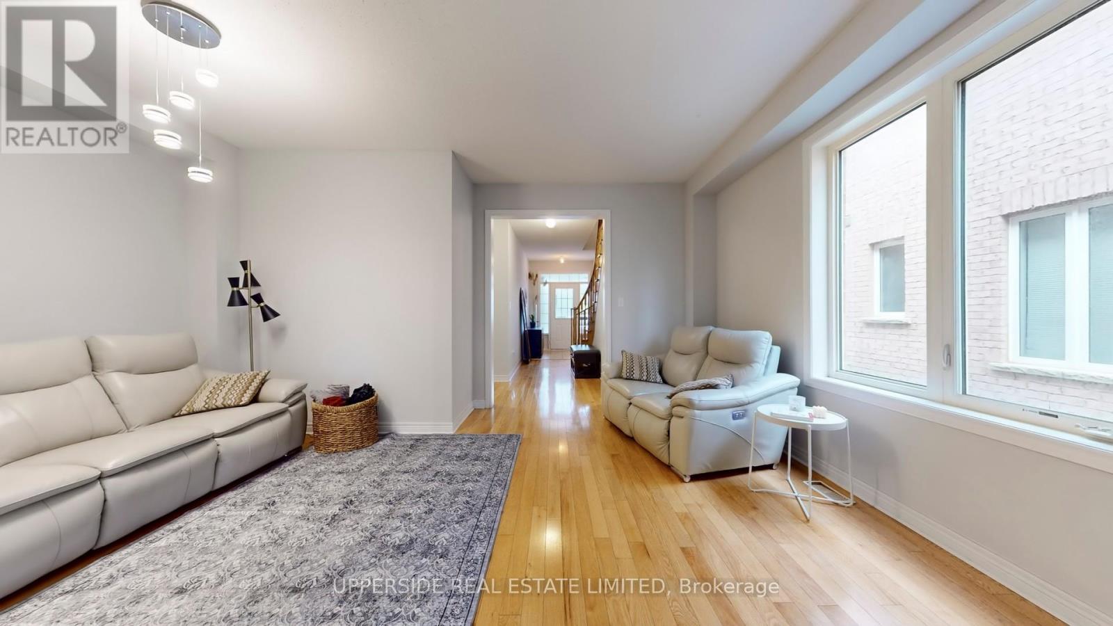 125 Walter Sinclair Court, Richmond Hill, Ontario  L4E 0X4 - Photo 7 - N12475872