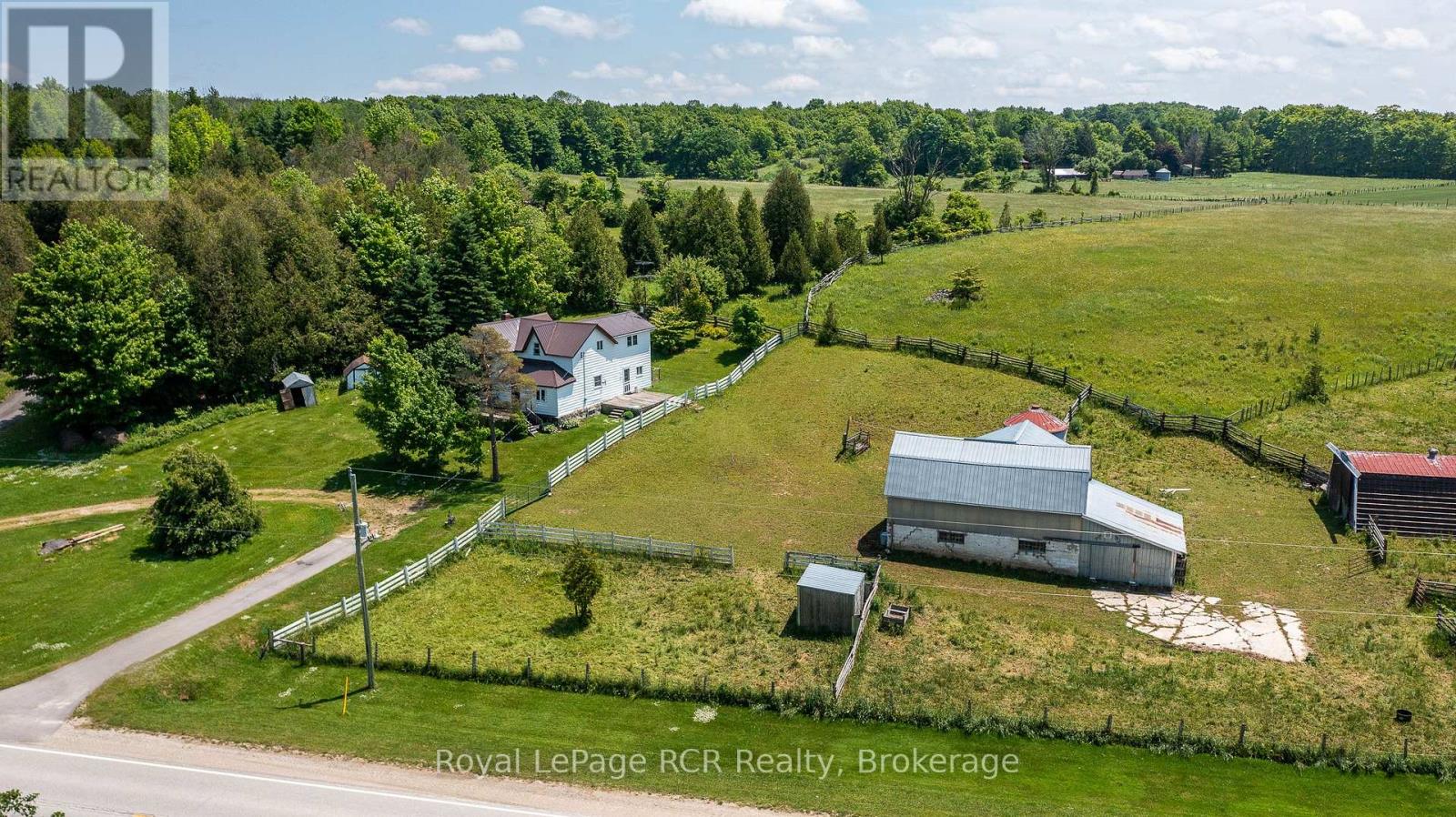 504482 Grey Rd 12, West Grey, Ontario N0C 1H0 - Photo 3 - X12627104