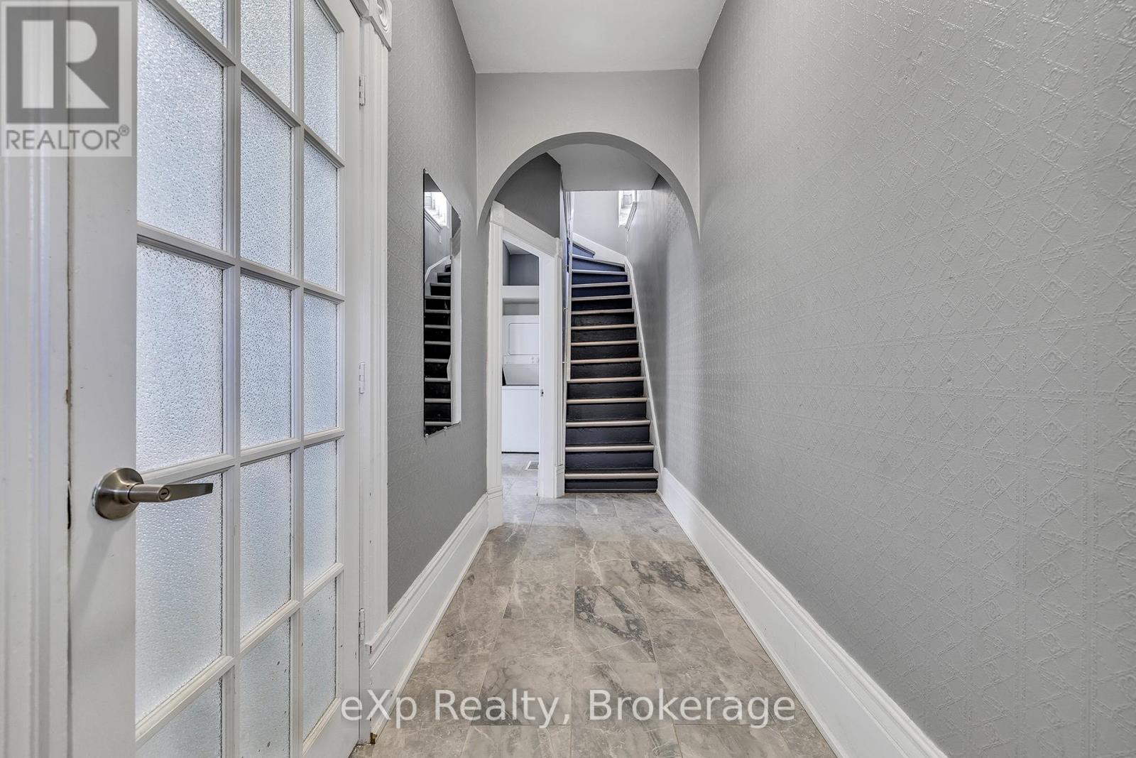 1 - 174 William Street, Brantford, Ontario  N3T 3L5 - Photo 2 - X12627176