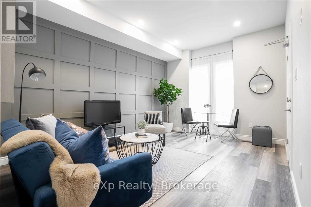 Main - 55 Wellington Street N, Hamilton (Beasley), Ontario  L8R 1M9 - Photo 2 - X12627248