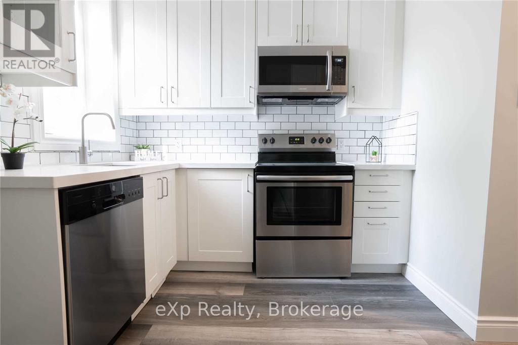 Main - 55 Wellington Street N, Hamilton (Beasley), Ontario  L8R 1M9 - Photo 6 - X12627248