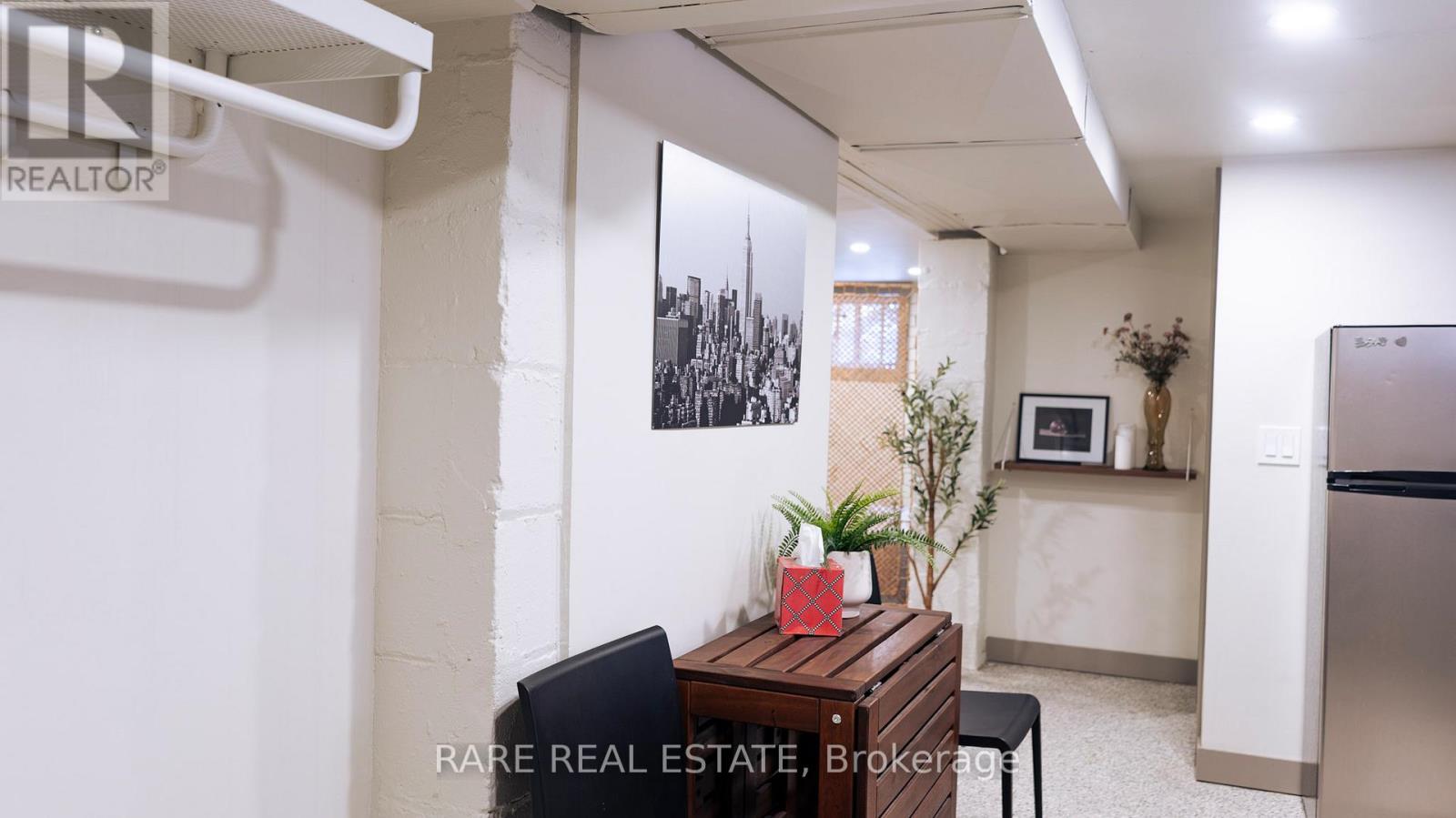 Basement - 33 Juliet Crescent, Toronto, Ontario  M6M 1N5 - Photo 3 - W12564212