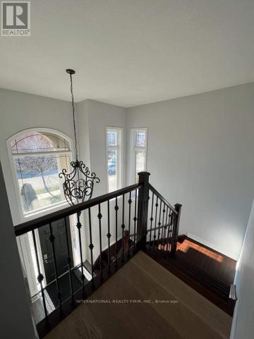 113 Whitefish Crescent, Hamilton, Ontario  L8E 0A6 - Photo 8 - X12581138