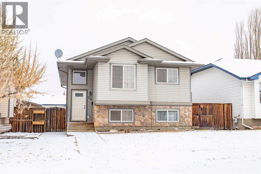 24 Iverson Close, Red Deer, Alberta T4R 3M9 - Photo 1 - A2274363