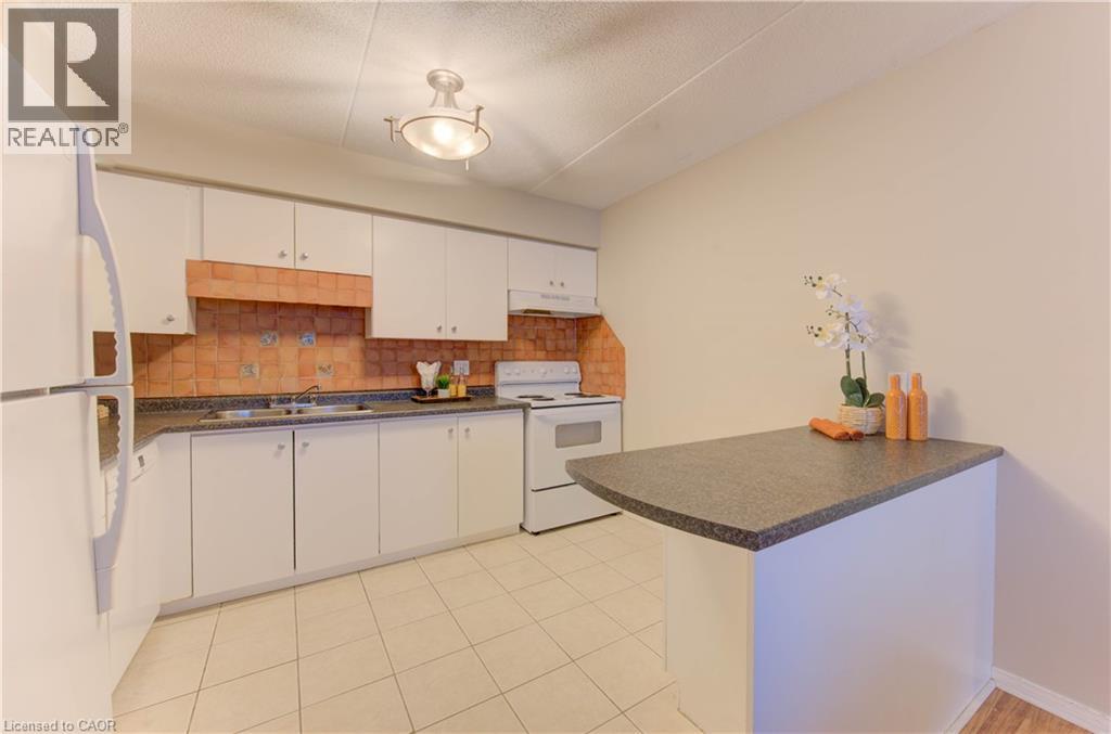 3085 Kingsway Drive Unit# 50, Kitchener, Ontario N2C 2P2 - Photo 11 - 40792310