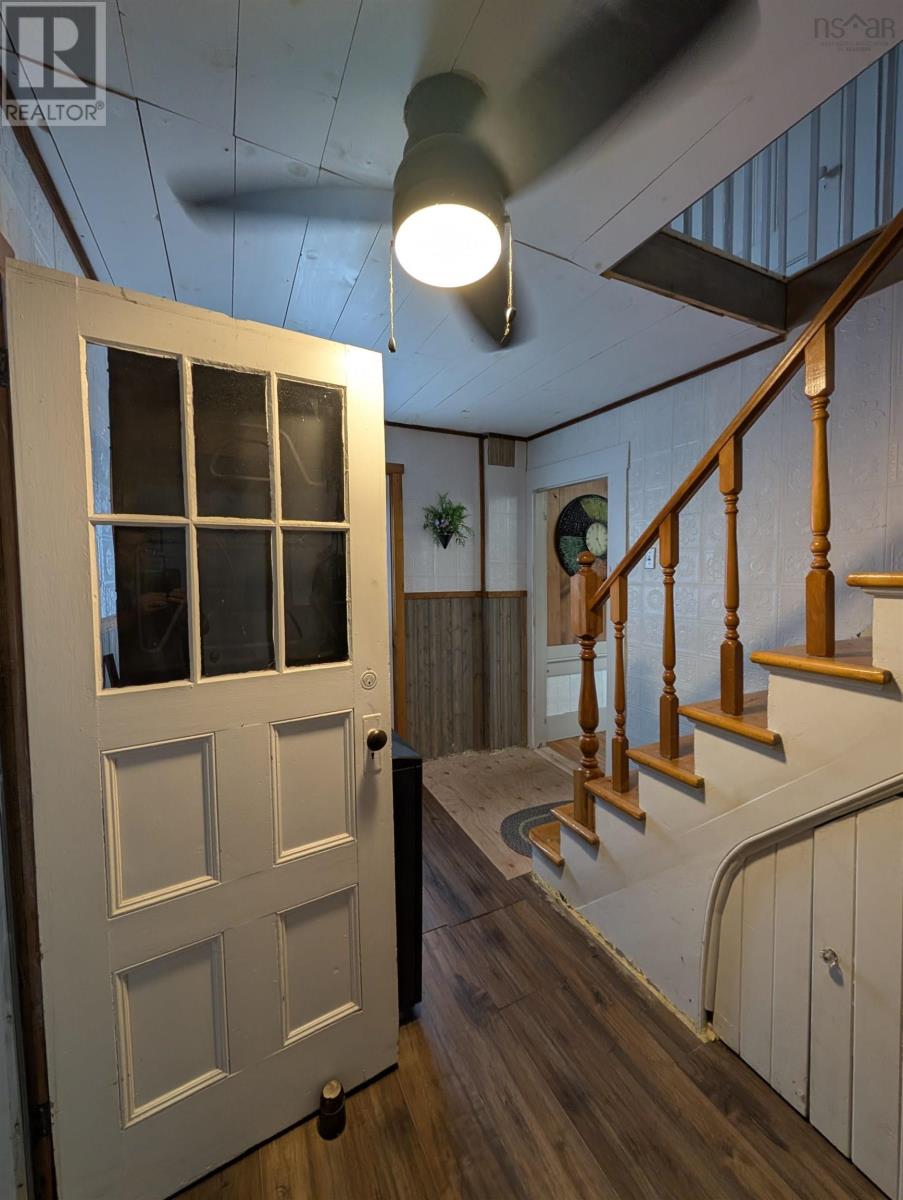 637 Highway 335, West Pubnico, Nova Scotia  B0W 3S0 - Photo 17 - 202525787