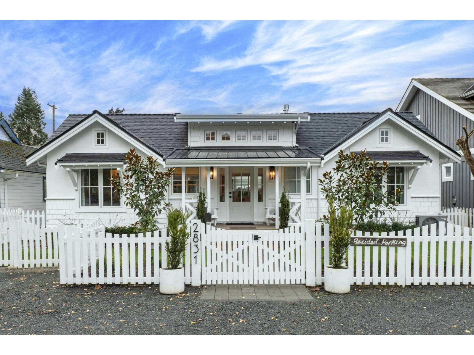 2831 Gordon Avenue, Surrey, British Columbia V4A 3J5 - Photo 1 - R3073381